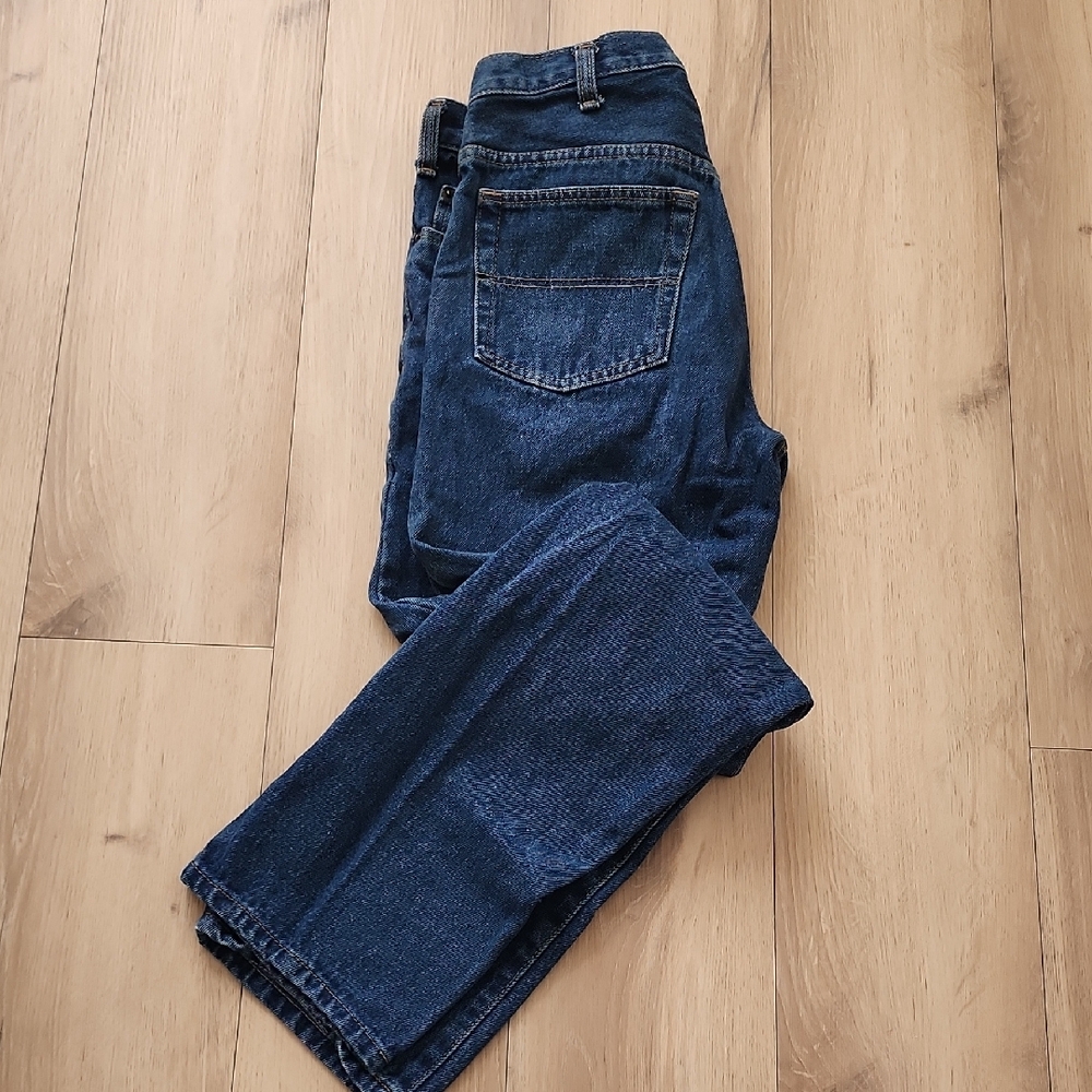 Straight Cut Blue Jeans Classic Style